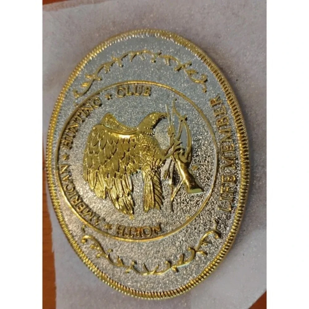 Vtg‎ North American Hunting Club NAHC Life Member Gold-tone Belt Buckle
